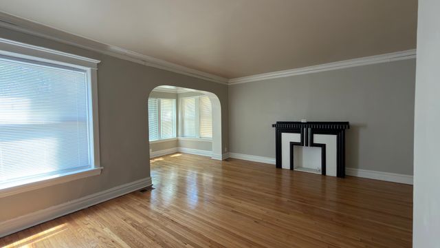 3912 W Jackson Boulevard, Chicago, IL 60624