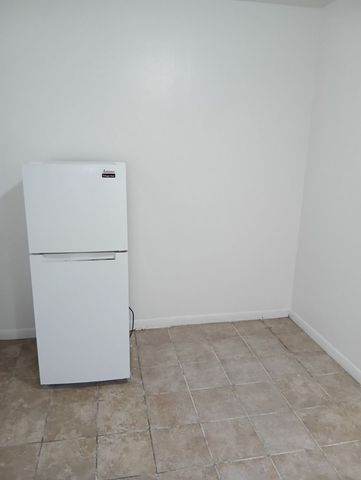 3912 W Jackson Boulevard, Chicago, IL 60624