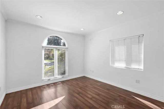 1353 Thompson Avenue, Glendale, CA 91201