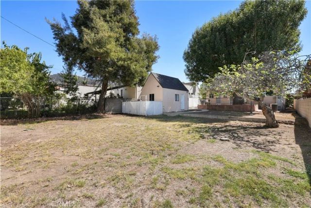 1353 Thompson Avenue, Glendale, CA 91201