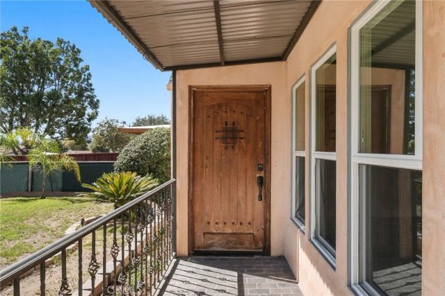 1353 Thompson Avenue, Glendale, CA 91201