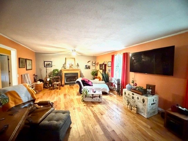 2575 Spur Rd, Decherd, TN 37324