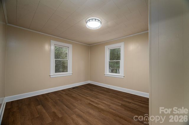 214 23rd Street NW, Hickory, NC 28601