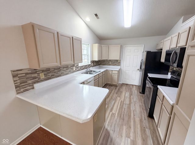 12839 Glengary Drive, Fishers, IN 46038