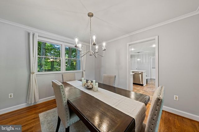 9809 BACON CT, Fairfax, VA 22032