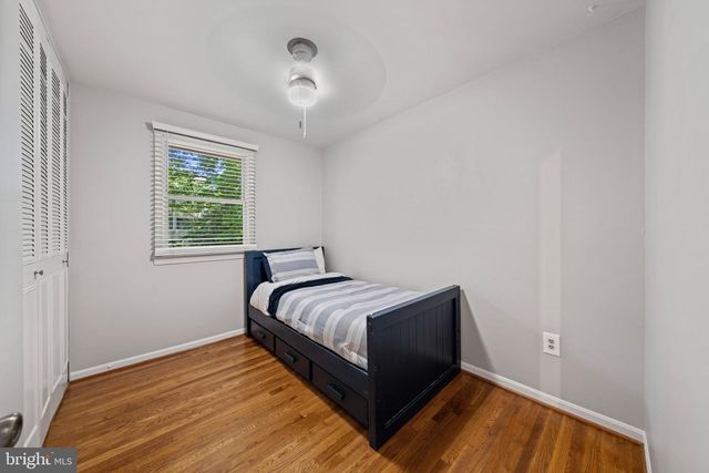 9809 BACON CT, Fairfax, VA 22032