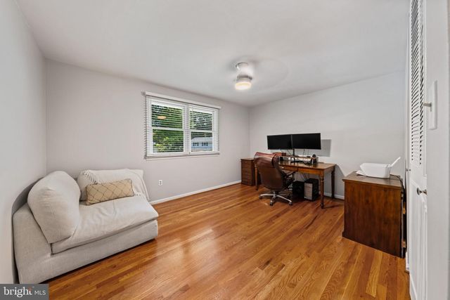 9809 BACON CT, Fairfax, VA 22032