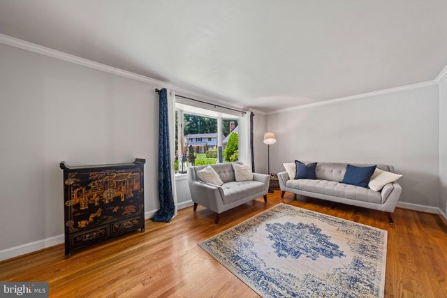 9809 BACON CT, Fairfax, VA 22032