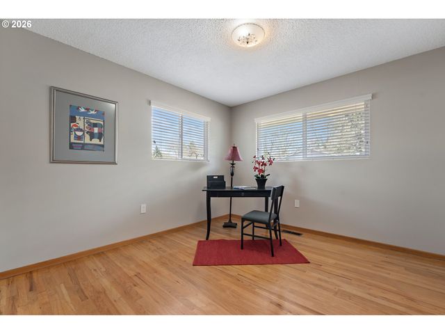 16375 Sw ROYALTY Pkwy, King City, OR 97224