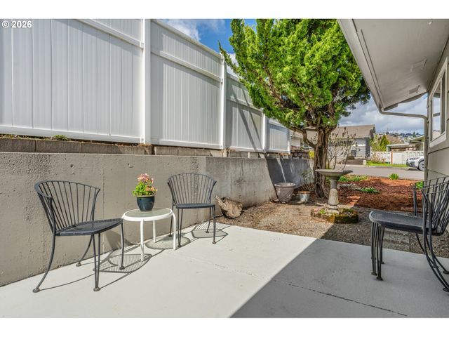 16375 Sw ROYALTY Pkwy, King City, OR 97224