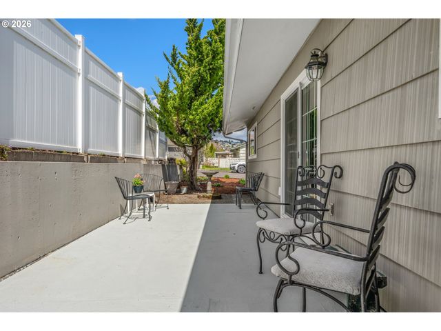 16375 Sw ROYALTY Pkwy, King City, OR 97224