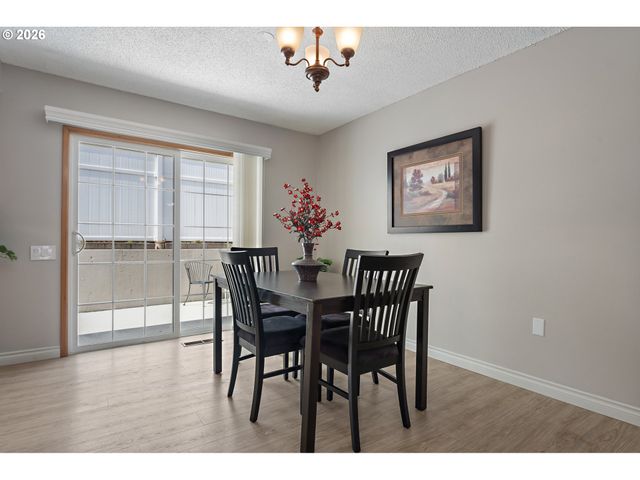 16375 Sw ROYALTY Pkwy, King City, OR 97224