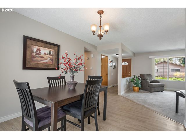 16375 Sw ROYALTY Pkwy, King City, OR 97224