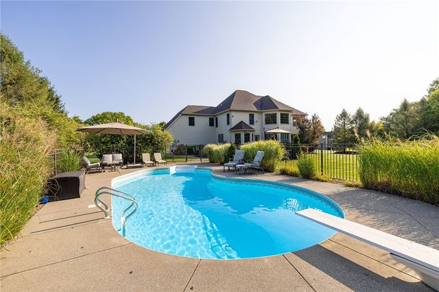 6745 Falcons Point, Victor, NY 14564