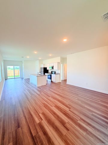12807 Prairie Valley, San Antonio, TX 78154