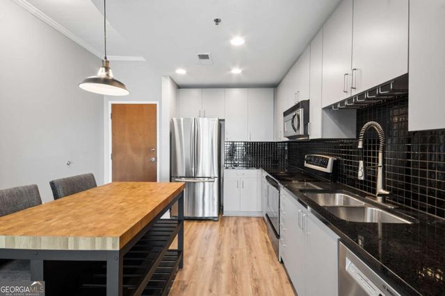 250 Pharr Road NE 1716, Atlanta, GA 30305