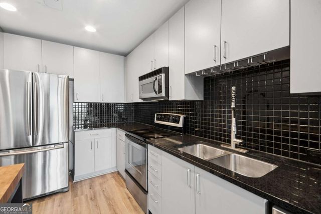 250 Pharr Road NE 1716, Atlanta, GA 30305