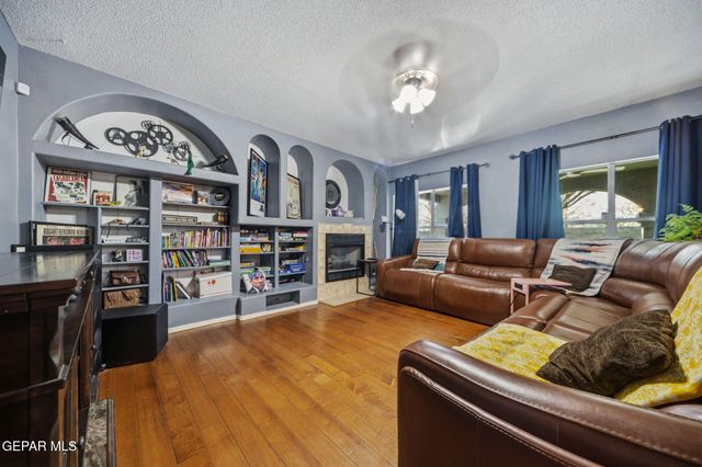 554 SHADOW WILLOW Drive, El Paso, TX 79922