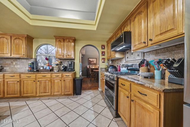 554 SHADOW WILLOW Drive, El Paso, TX 79922