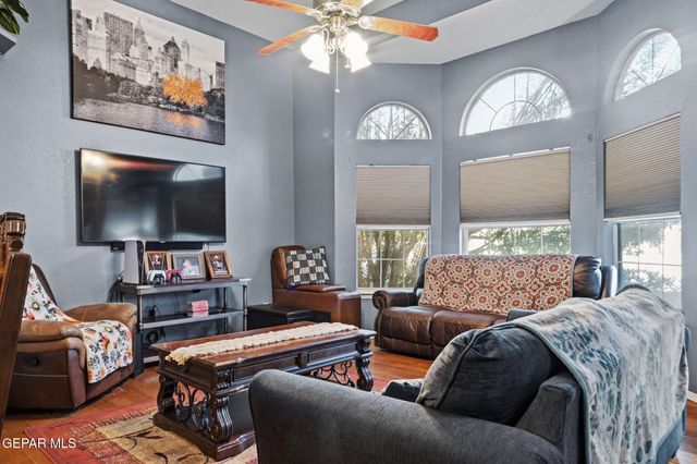 554 SHADOW WILLOW Drive, El Paso, TX 79922