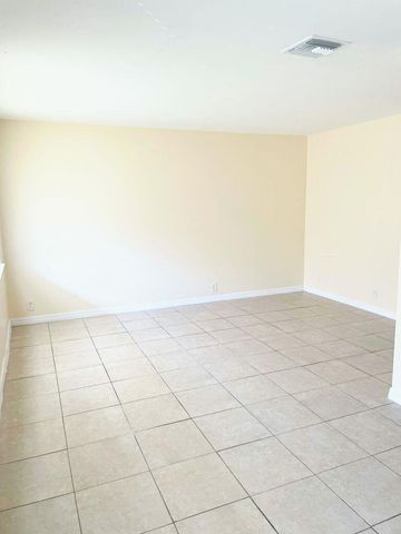 1029 S D Street 2, Lake Worth Beach, FL 33460