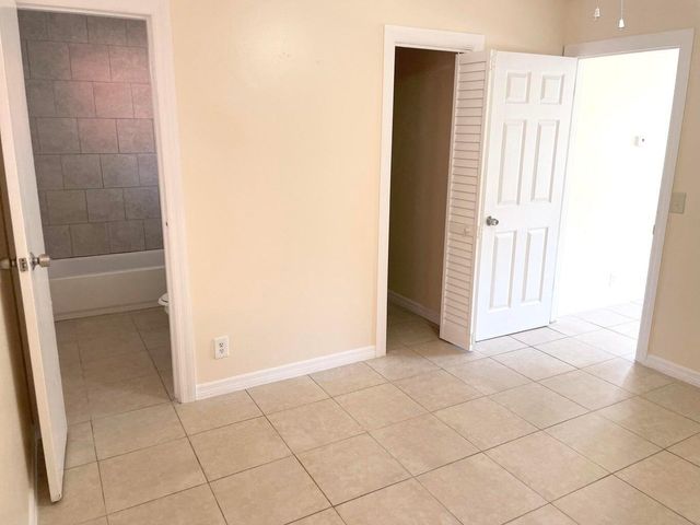 1029 S D Street 2, Lake Worth Beach, FL 33460