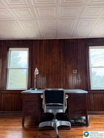 5934 Kernsville Road, Lowhill Twp, PA 18069