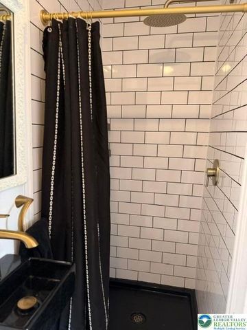 5934 Kernsville Road, Lowhill Twp, PA 18069