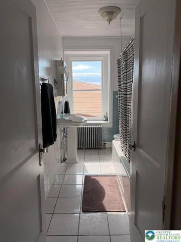 5934 Kernsville Road, Lowhill Twp, PA 18069