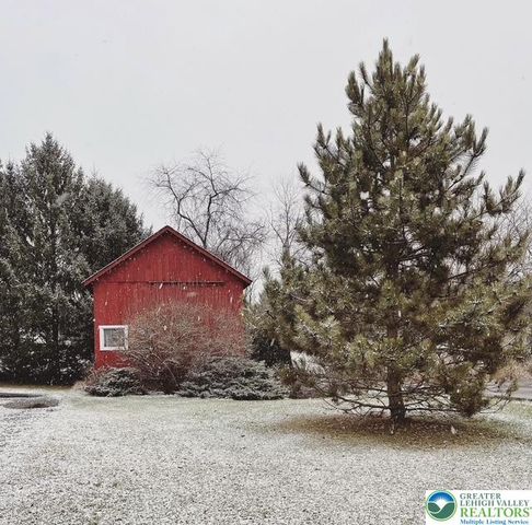 5934 Kernsville Road, Lowhill Twp, PA 18069