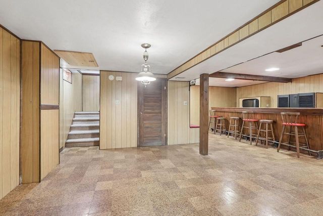 3250 Bermuda BOULEVARD, Brookfield, WI 53045
