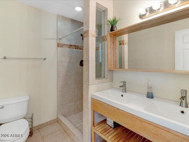 8226 E Plaza Avenue, Scottsdale, AZ 85250