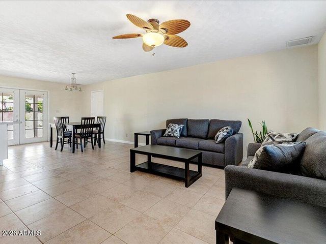 8226 E Plaza Avenue, Scottsdale, AZ 85250