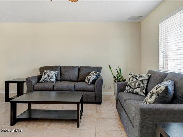 8226 E Plaza Avenue, Scottsdale, AZ 85250