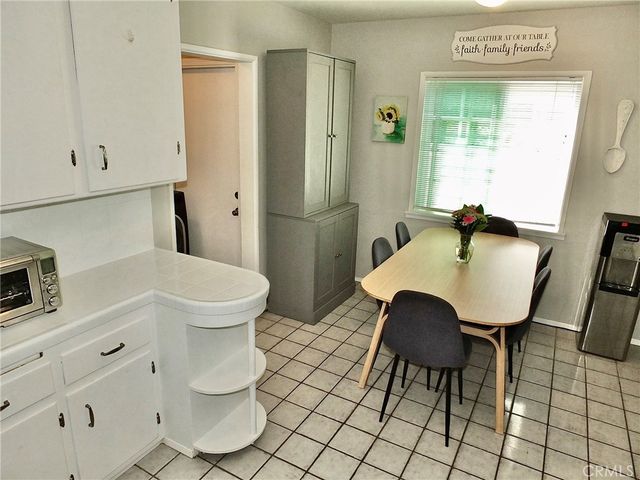 25050 Eshelman Ave, Lomita, CA 90717