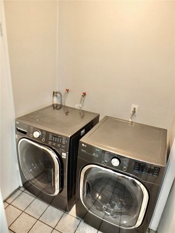 25050 Eshelman Ave, Lomita, CA 90717