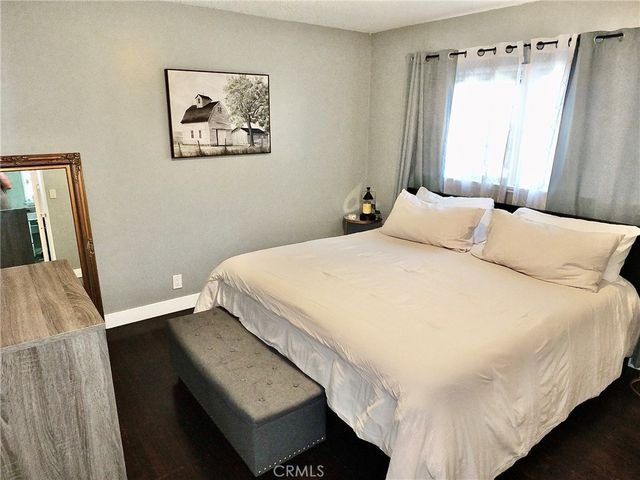 25050 Eshelman Ave, Lomita, CA 90717