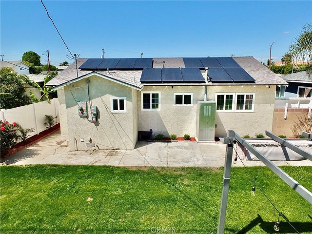 25050 Eshelman Ave, Lomita, CA 90717