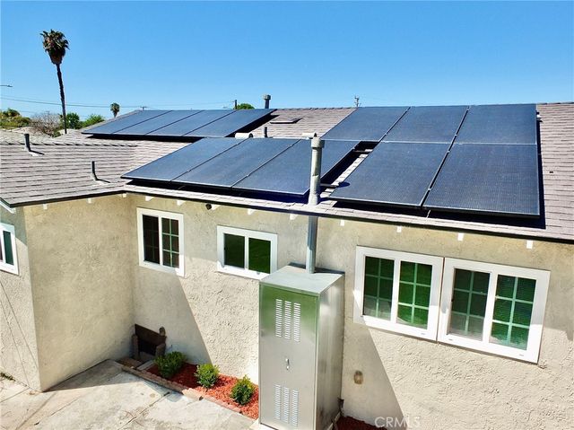 25050 Eshelman Ave, Lomita, CA 90717