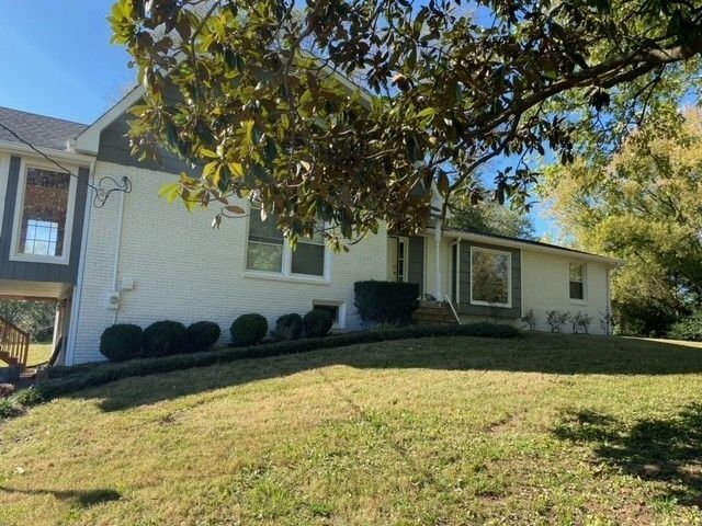 709 Davis Dr, Brentwood, TN 37027