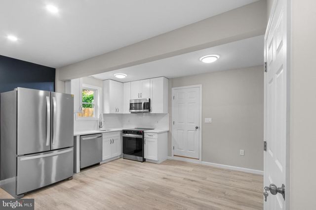 5021 A STREET, Washington, DC 20019