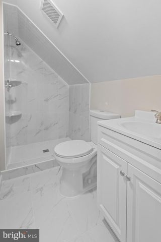 5021 A STREET, Washington, DC 20019