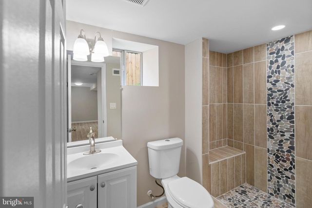 5021 A STREET, Washington, DC 20019