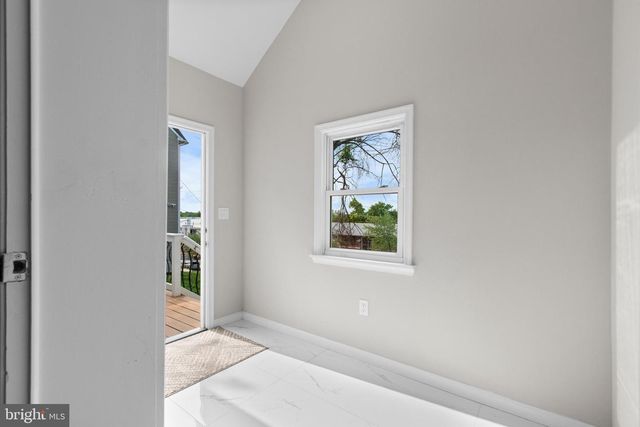 5021 A ST SE, Washington, DC 20019