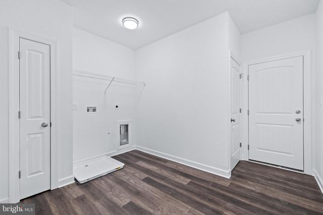 300 STEEPLE VIEW DR, Hanover, PA 17331