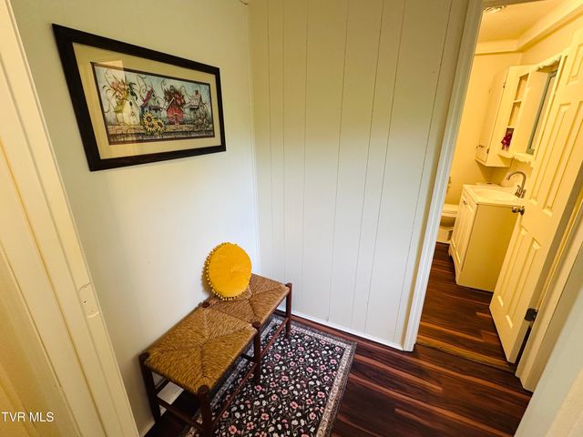 2502 Marbleton Road, Unicoi, TN 37692