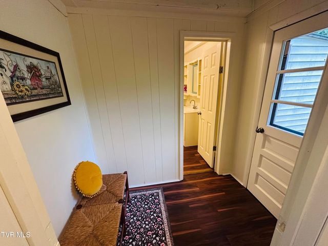 2502 Marbleton Road, Unicoi, TN 37692