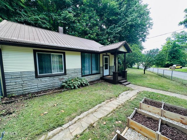 2502 Marbleton Road, Unicoi, TN 37692
