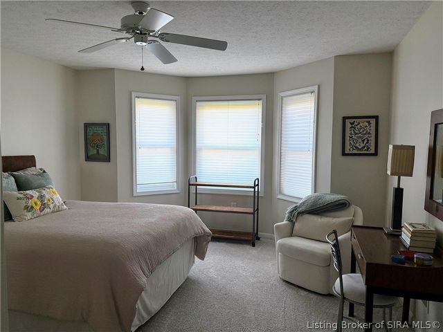 3214 Slate Creek Court, New Albany, IN 47150
