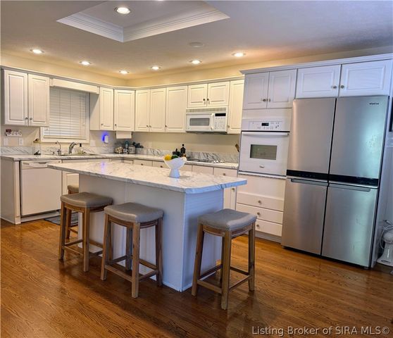 3214 Slate Creek Court, New Albany, IN 47150